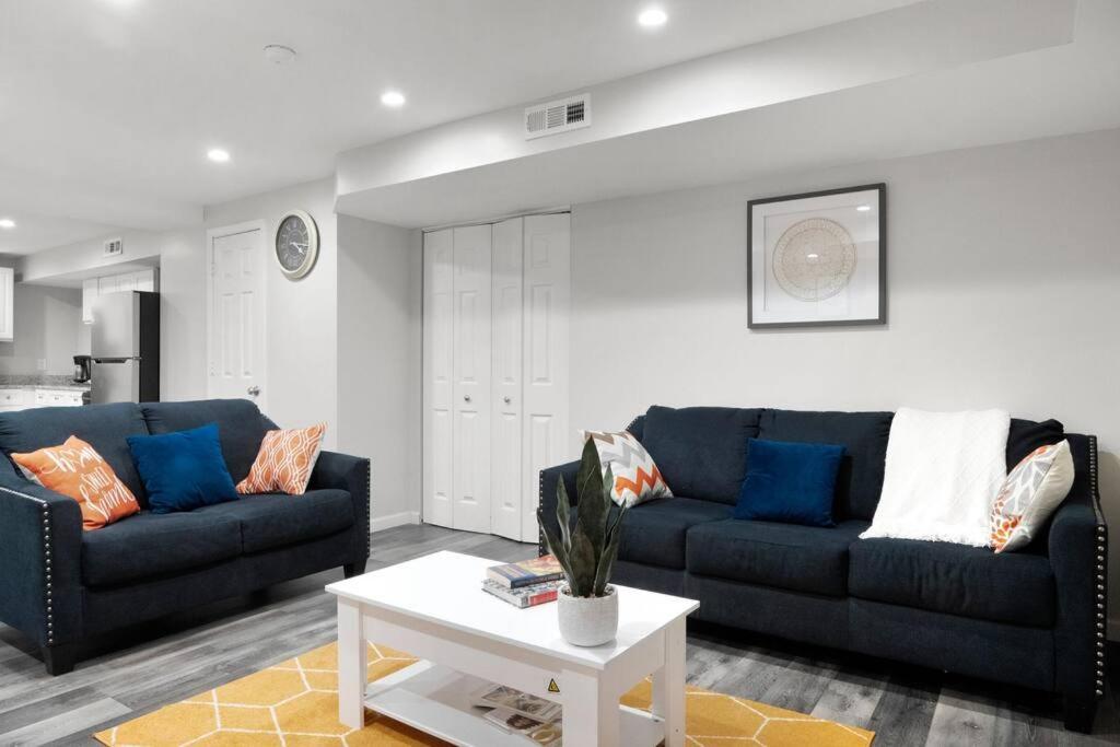 Elegant 1-br Apartment Silver Spring